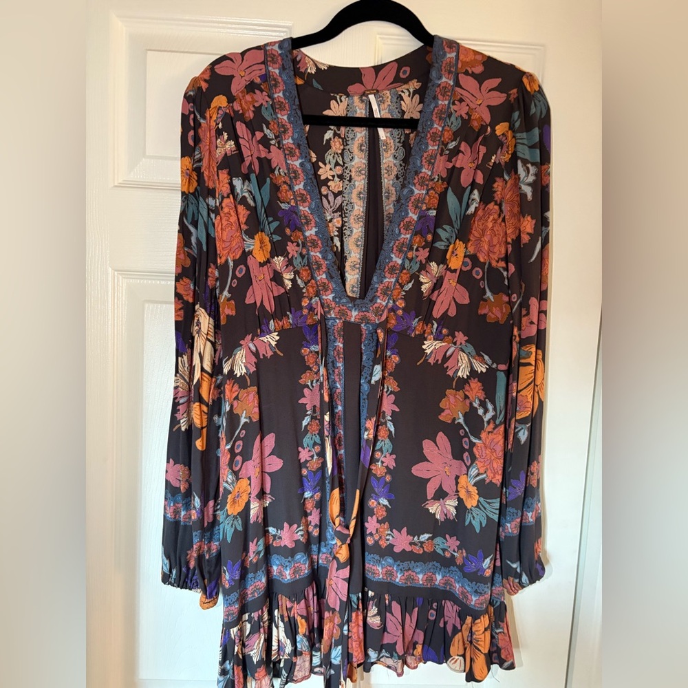 Floral V-Neck Tunic Top